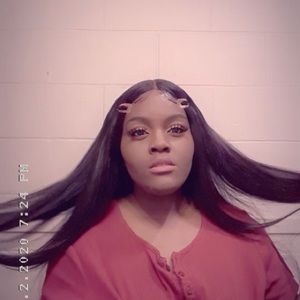 Meet your Posher, Lashawnda